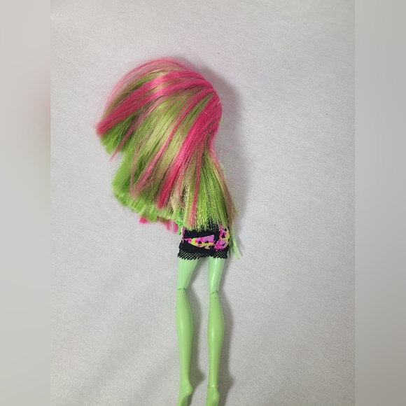 Monster High Doll Venus McFlytrap Music Festival 2013 - Picture 3 of 3